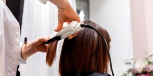 Lire la suite à propos de l’article Quel lissage choisir pour vos cheveux ?